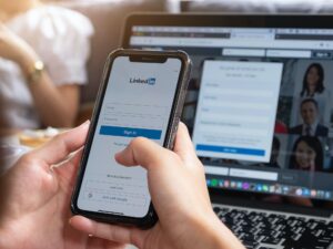 capsula-Linkedin-contact